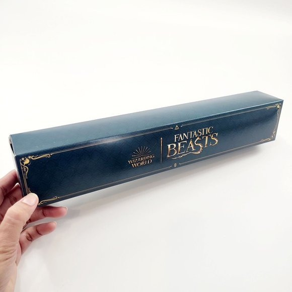 Fantastic Beasts Mystery Wand Magical Creatures Leta Lestrange with Chupacabra - Picture 8 of 12